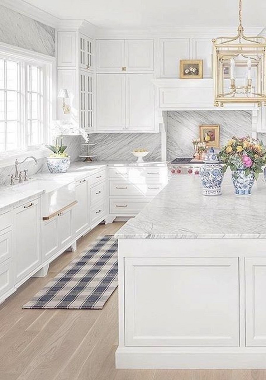 Кухня белая классика 2019