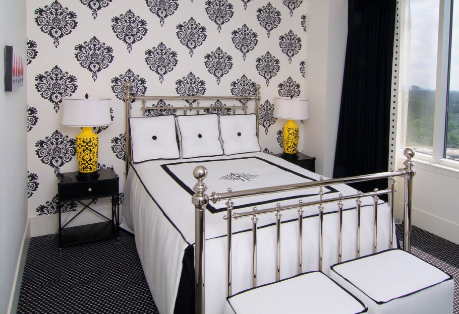 Черно белые обои в интерьере