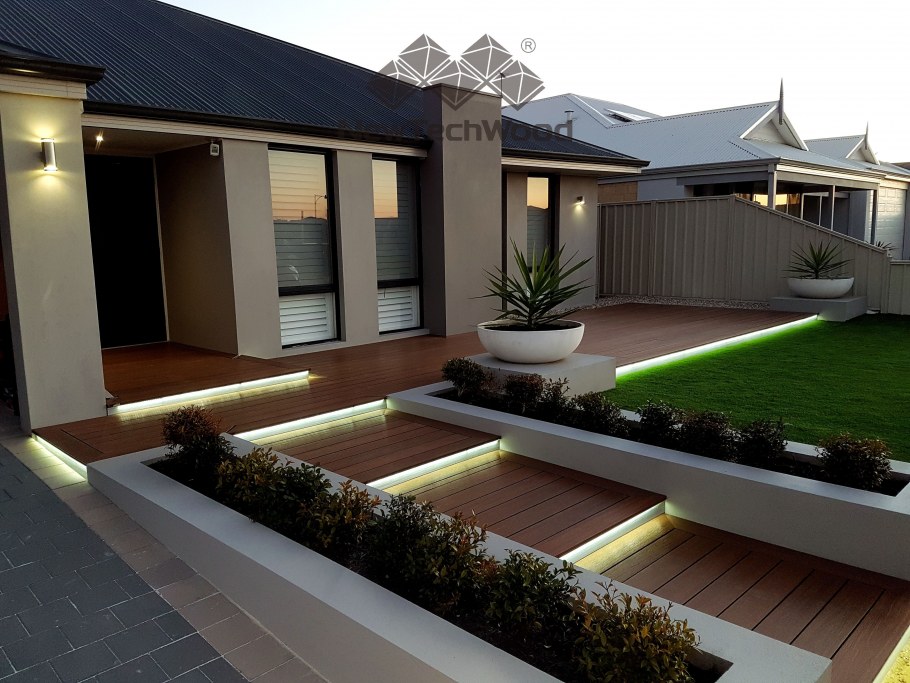 Фасад перед домом