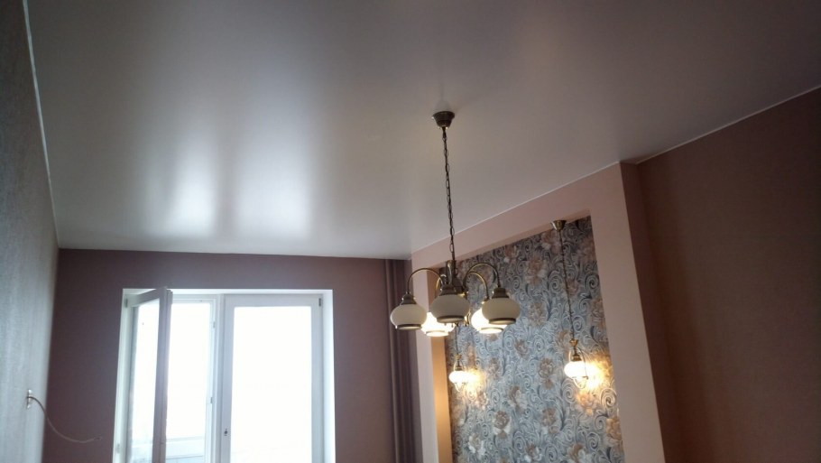 Натяжные потолки одноуровневые матовые