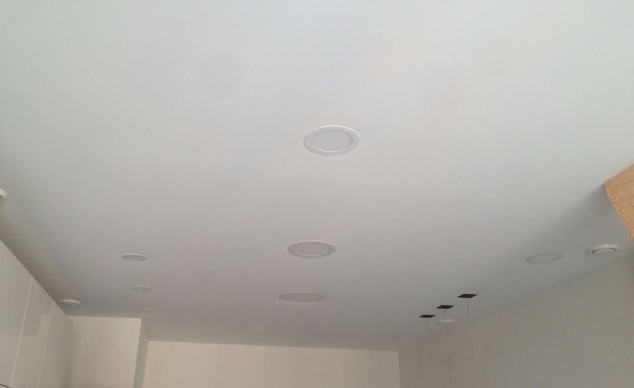 Натяжные потолки одноуровневые матовые