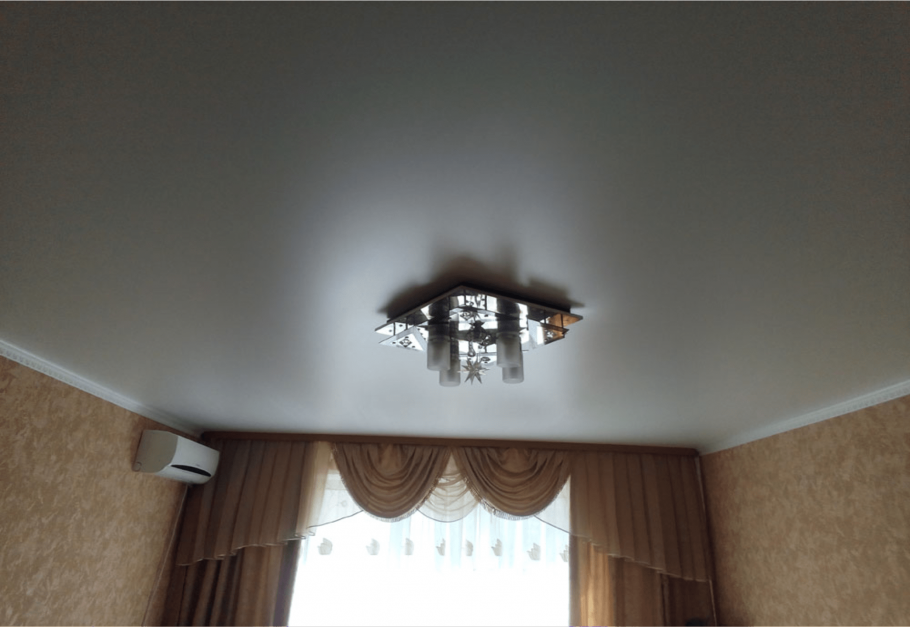 Одноуровневые потолки