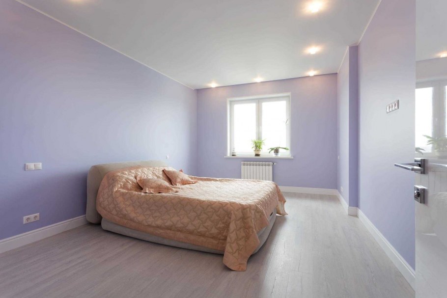 Матовыйнатежной потолок