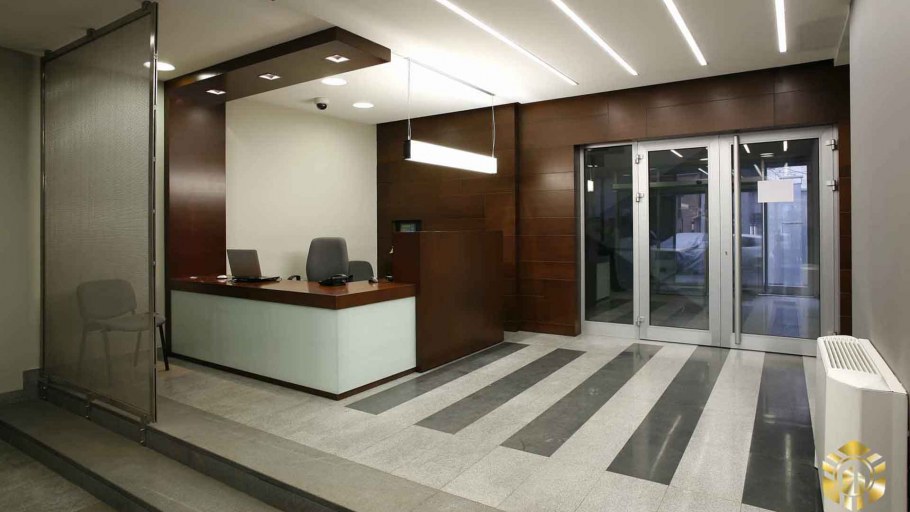 Холл офисного здания