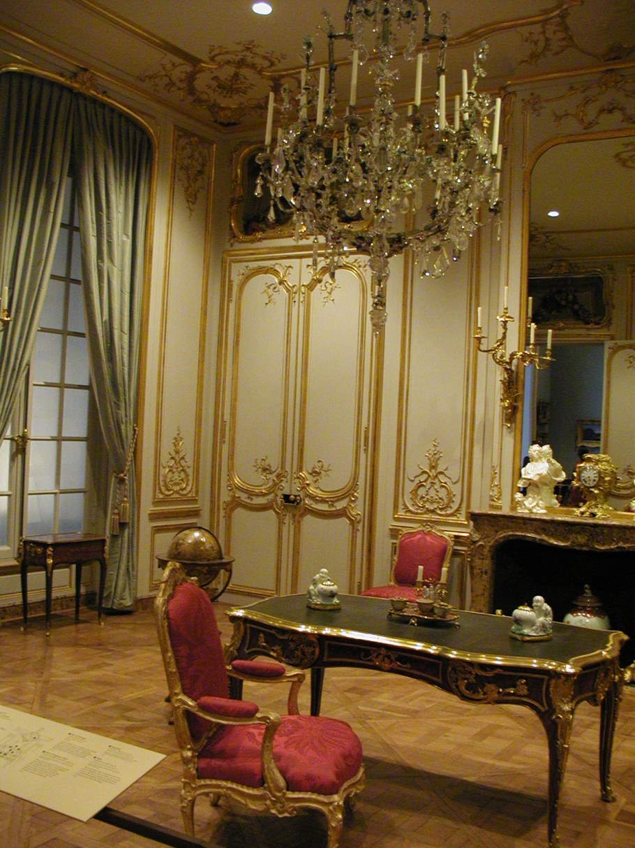 Стиль рококо в интерьере