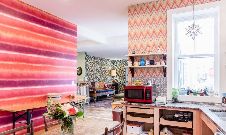 Горизонтальные обои для стен