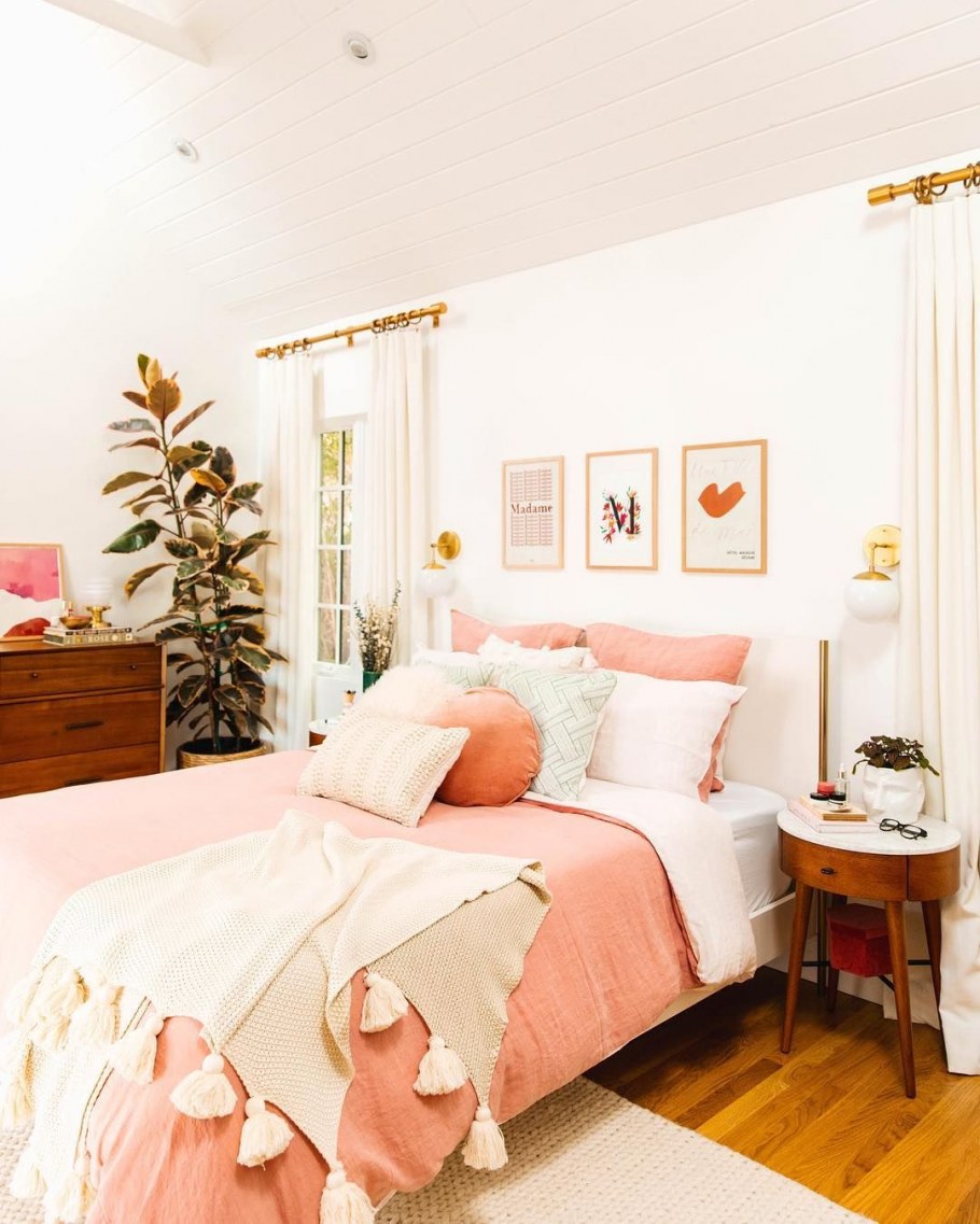 Интерьер спальни