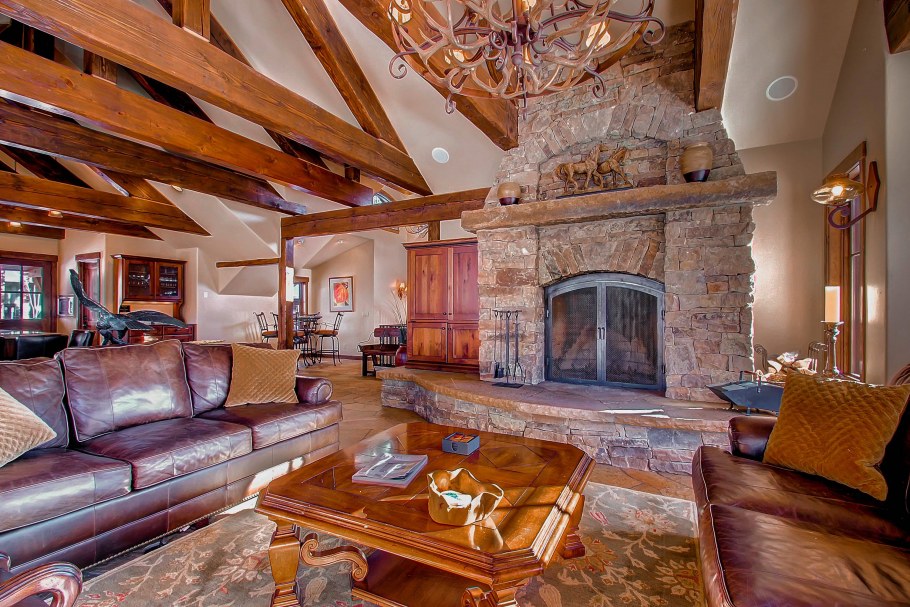 Дом в канадском стиле