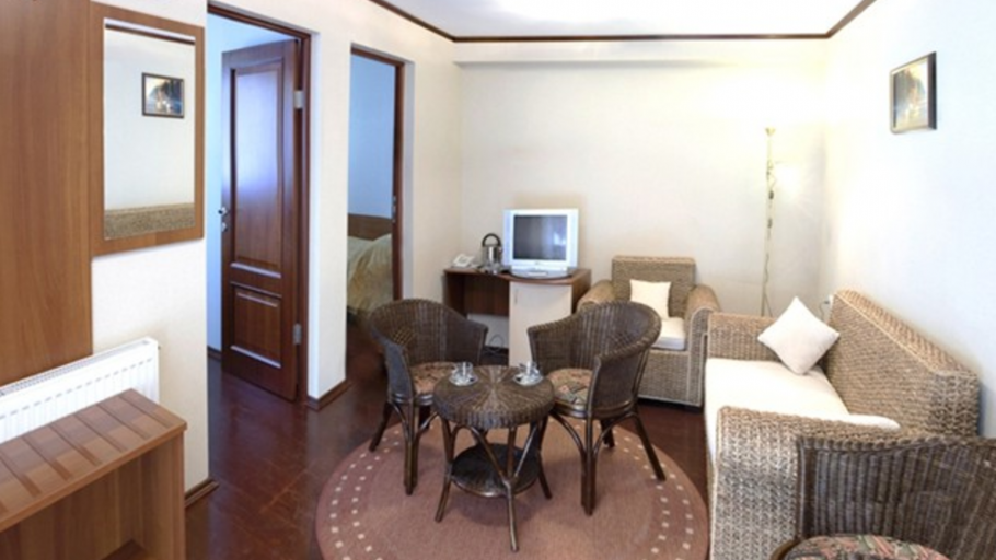 Отель Камея администратор фото