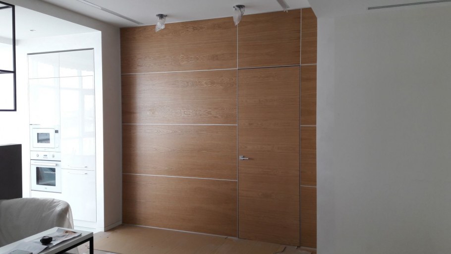 Скрытая дверь