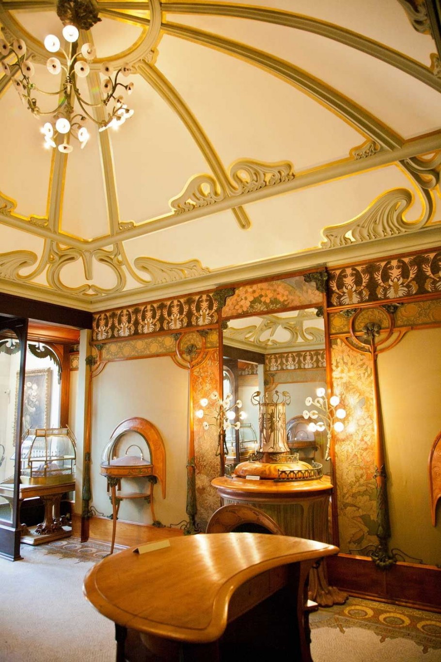 В стиле Жан Луи Денио