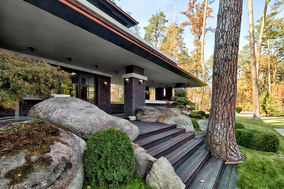 Дом в стиле Ллойда Райта