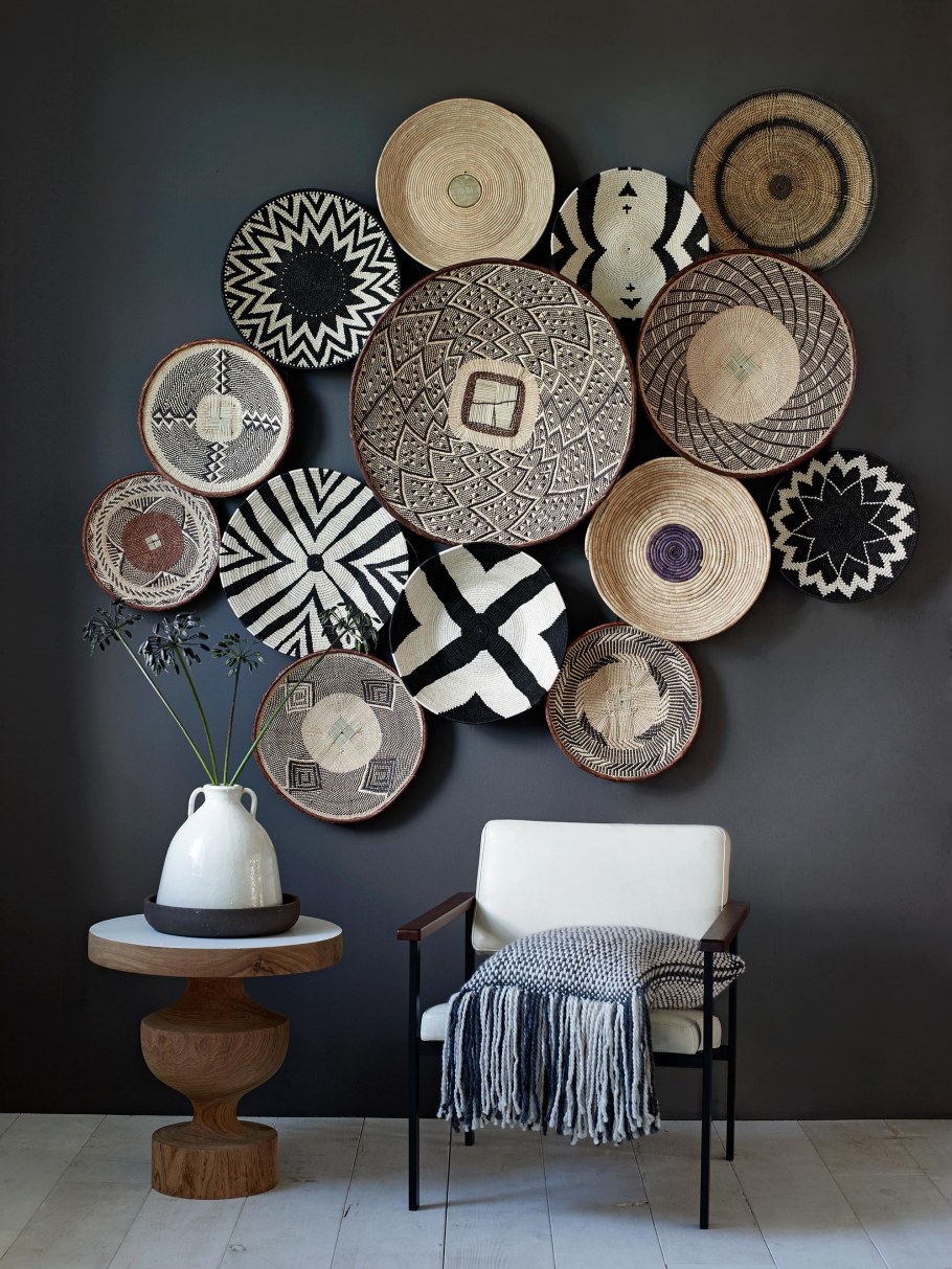 Декоративные тарелки в интерьере