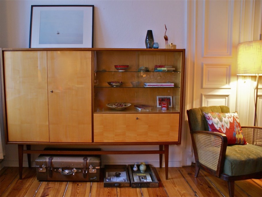 Mid Century Modern сервант