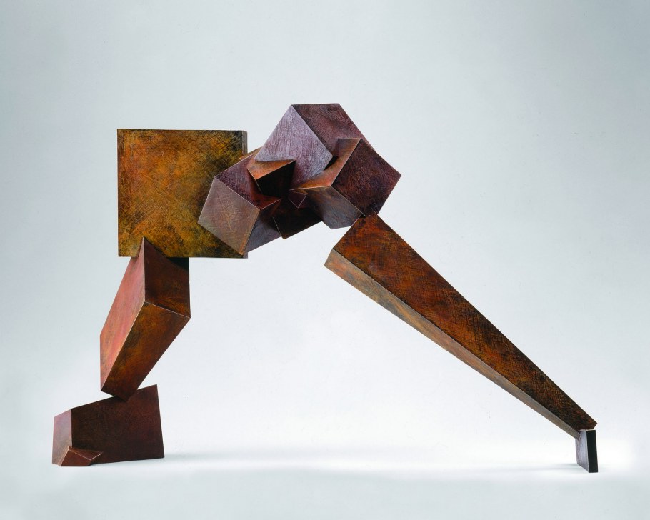 Абстрактные скульптурные формы механизмы