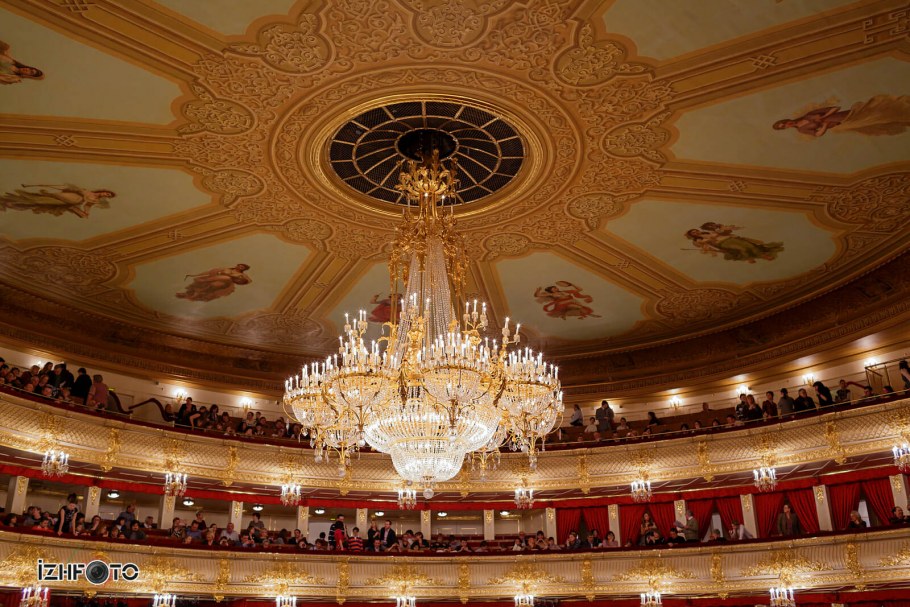 Театр оперы и балета Новосибирск зал