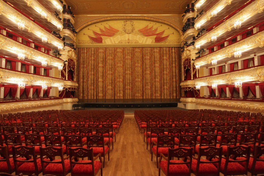 Фоновые обои для опера