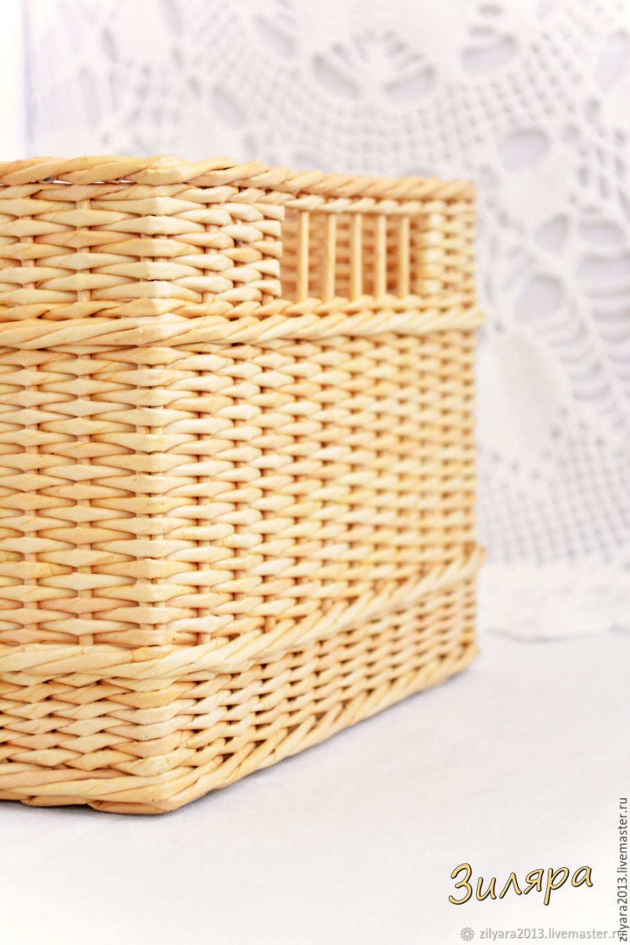 Плетеная корзина без ручки