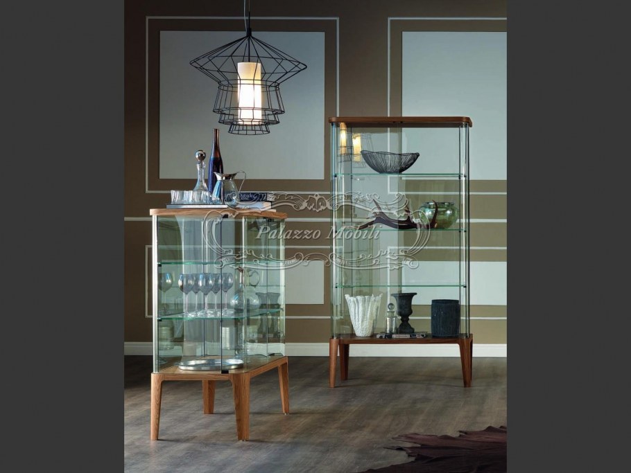 Витрина Chantal Cattelan