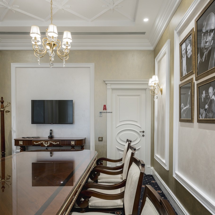 Приемная в классическом стиле