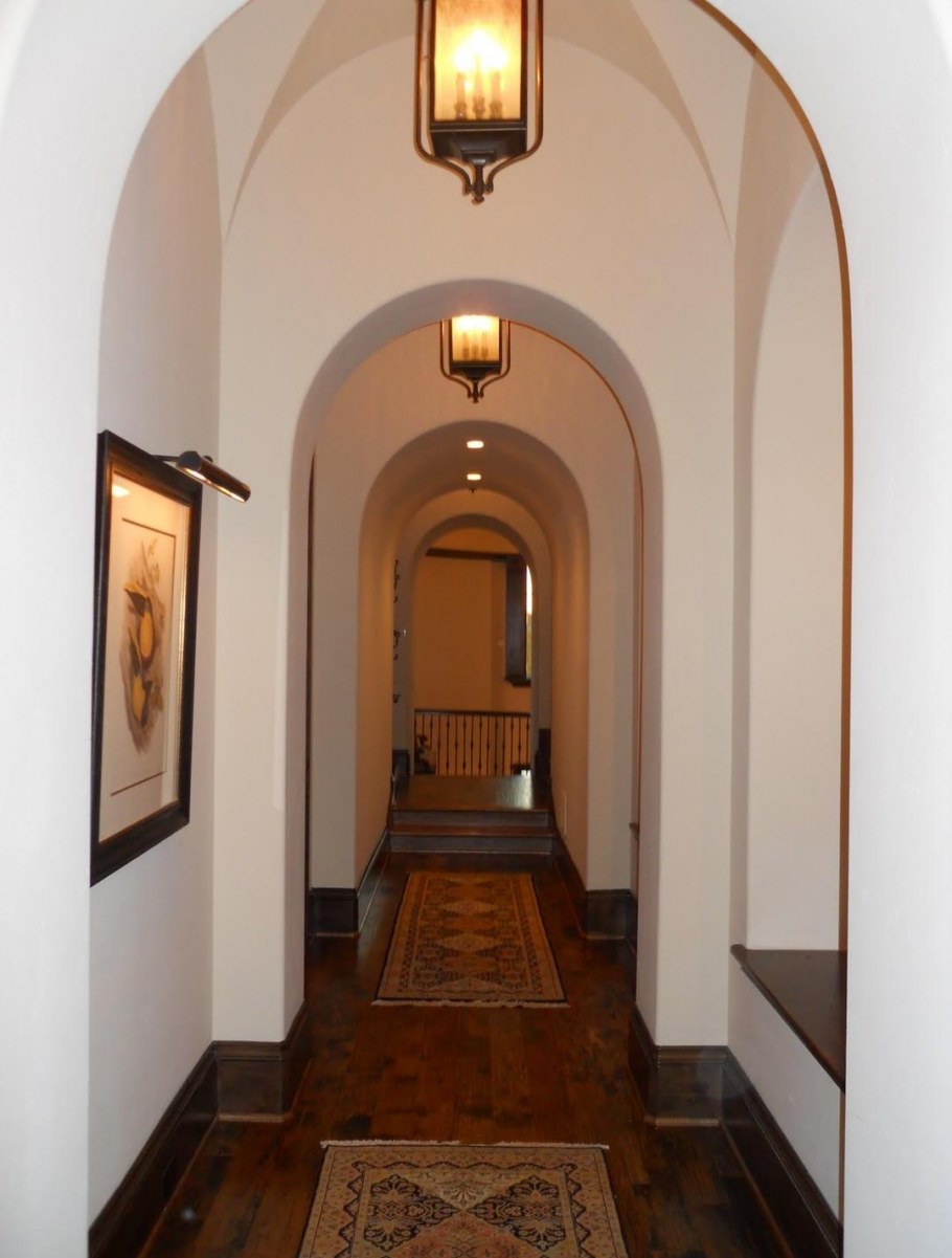 Две арки в прихожей