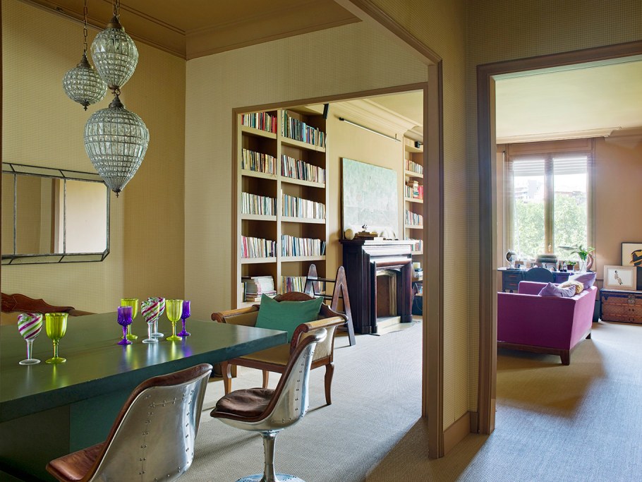 Яркие детали в интерьере