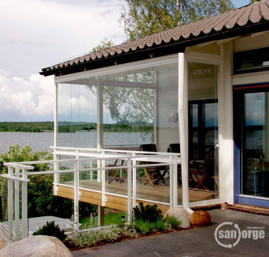 Остекление веранды своими руками