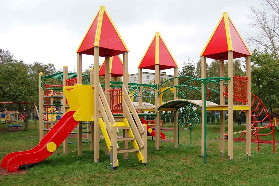 Благоустройство детской площадки во дворе