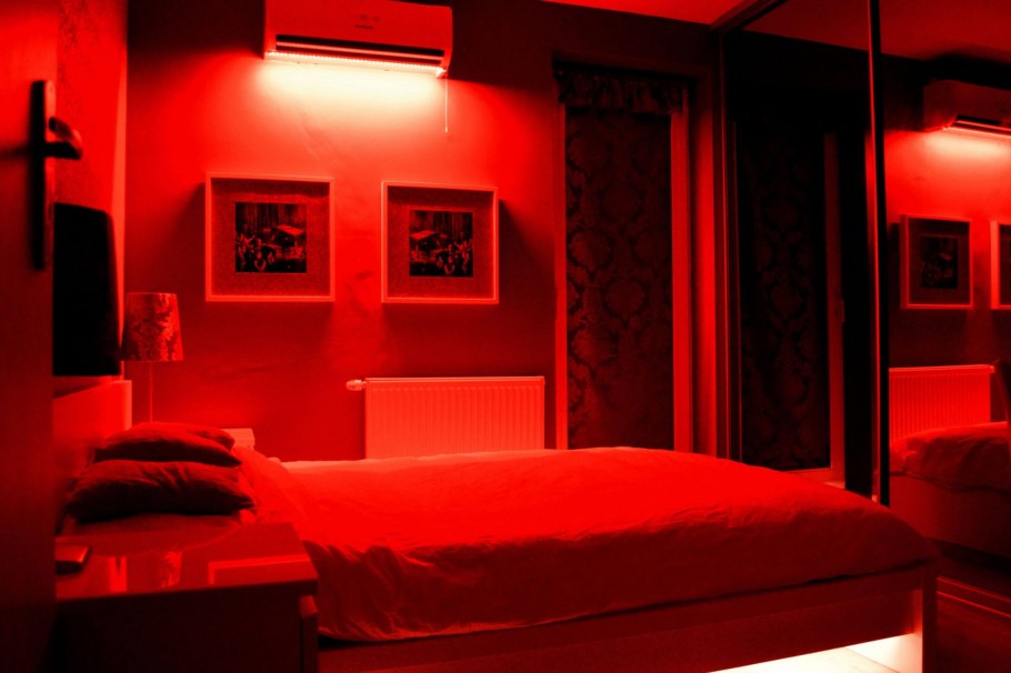 Red Room" красная комната (1999) ужасы "