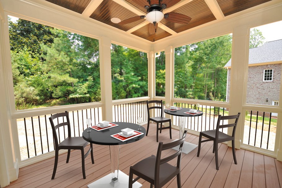 Отделка веранды деревом