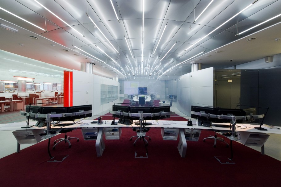 Дизайнерские потолки в офисе