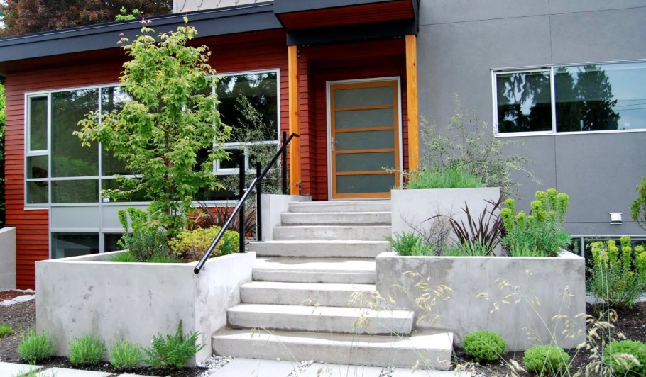 Крыльцо в современном стиле