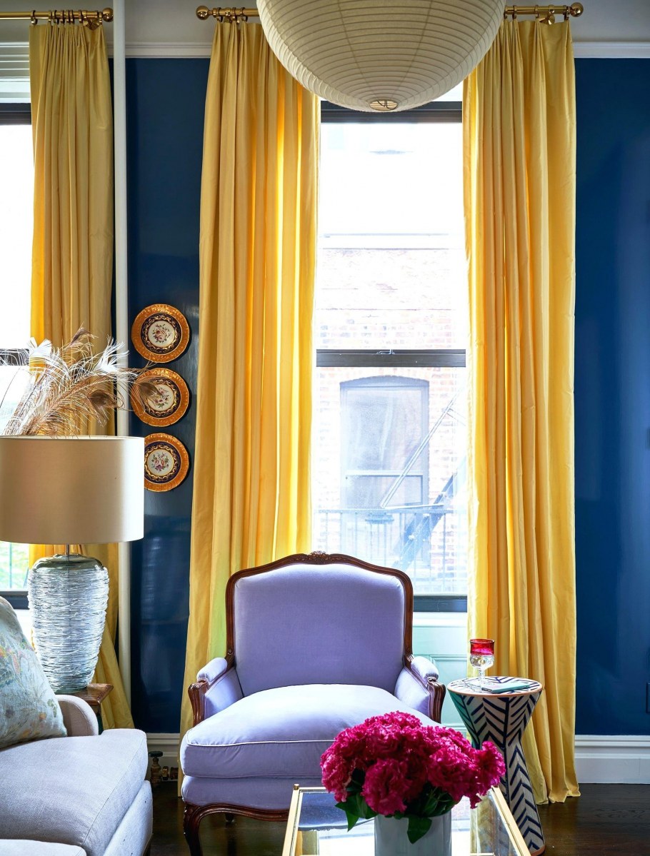 Желтые шторы в интерьере