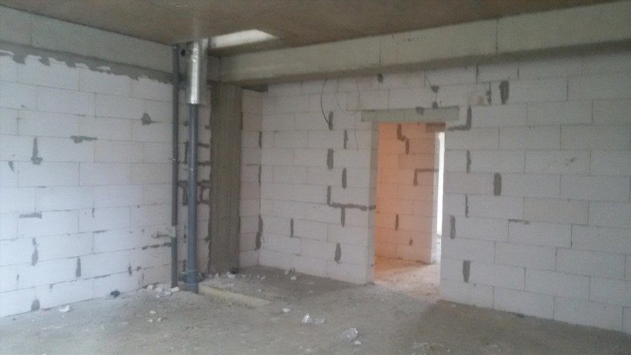 Новостройка квартира голые стены