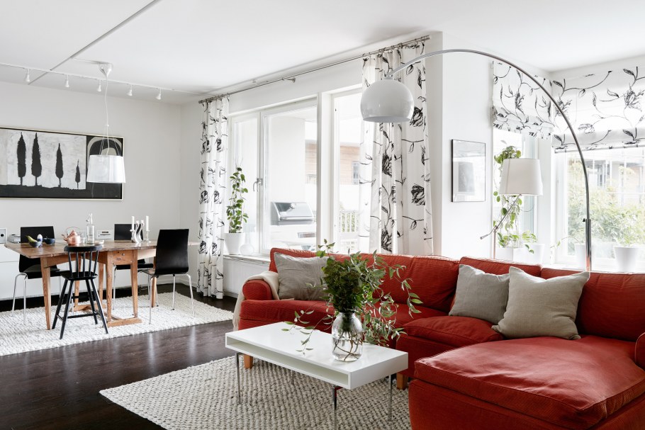 Скандинавский интерьер с красным