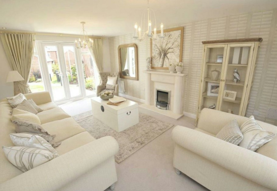 Гостиная в сливочных тонах