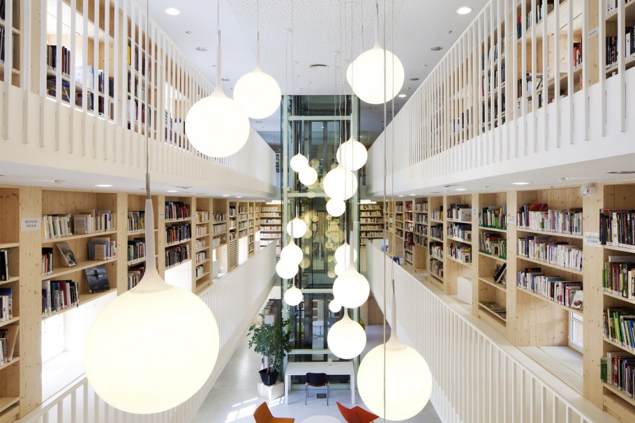 Интерьер читального зала