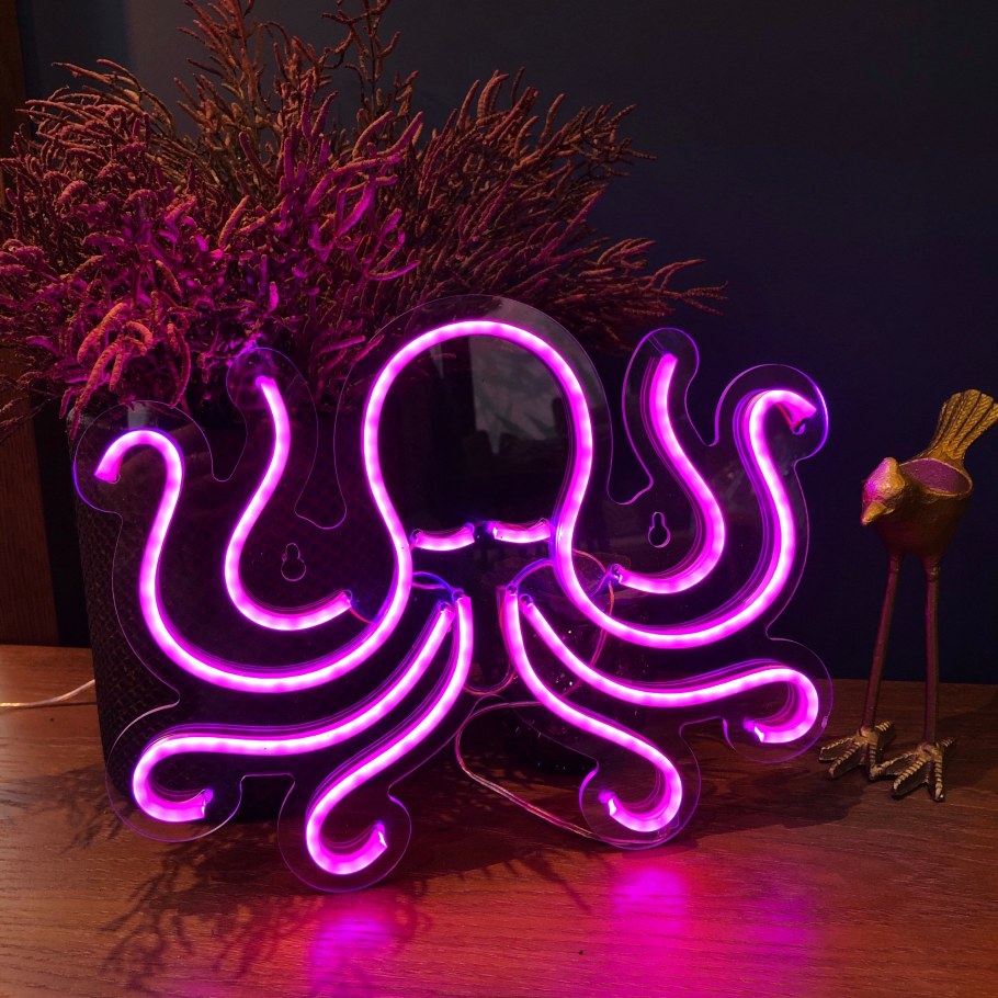 Осьминог неон