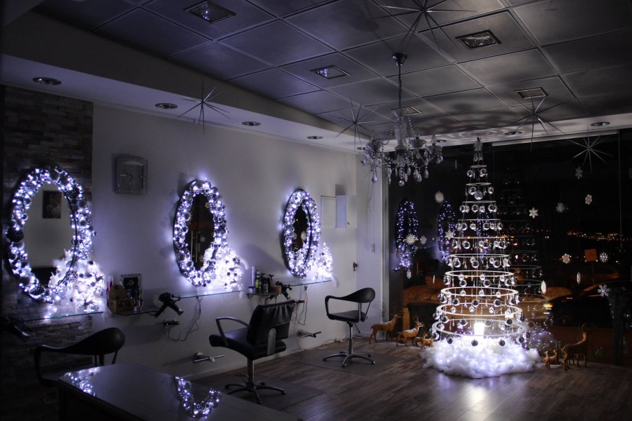 Новогоднее украшение коридора