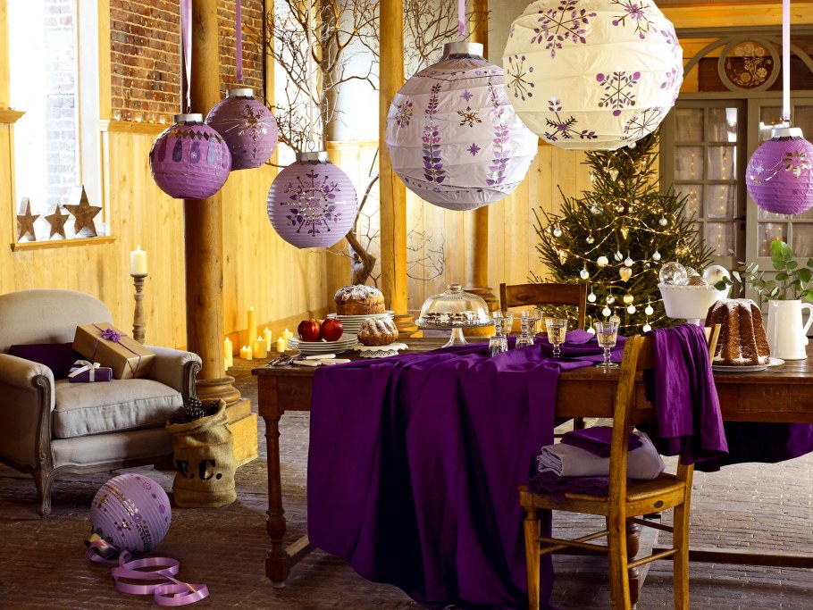 Елка в серебристом цвете