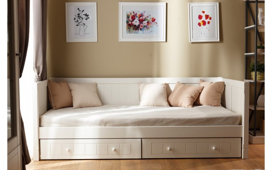 Тахта Адель 900