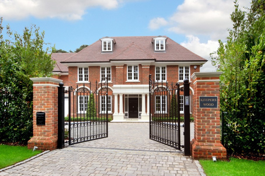 Кирпичная усадьба в георгианском английском стиле