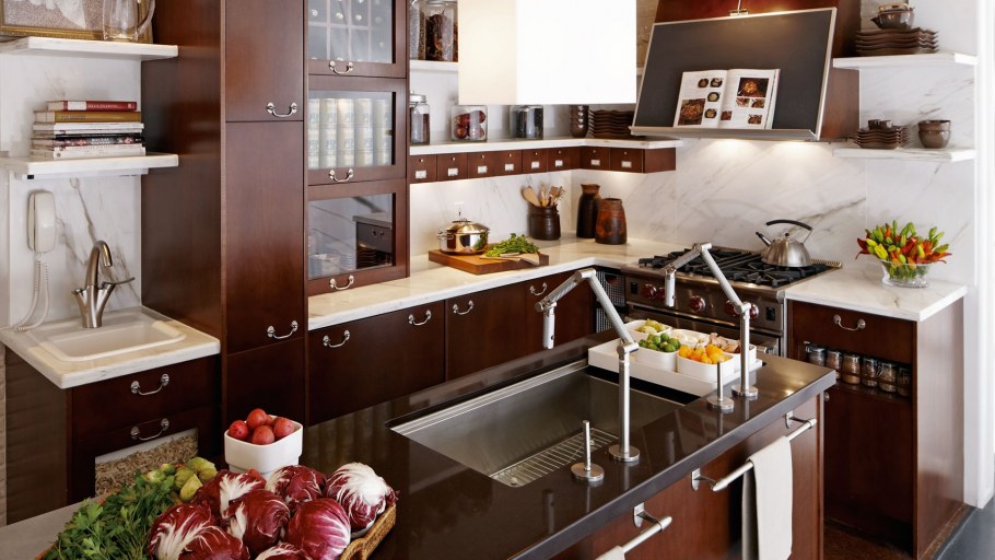 Интересные решения для угловой кухни