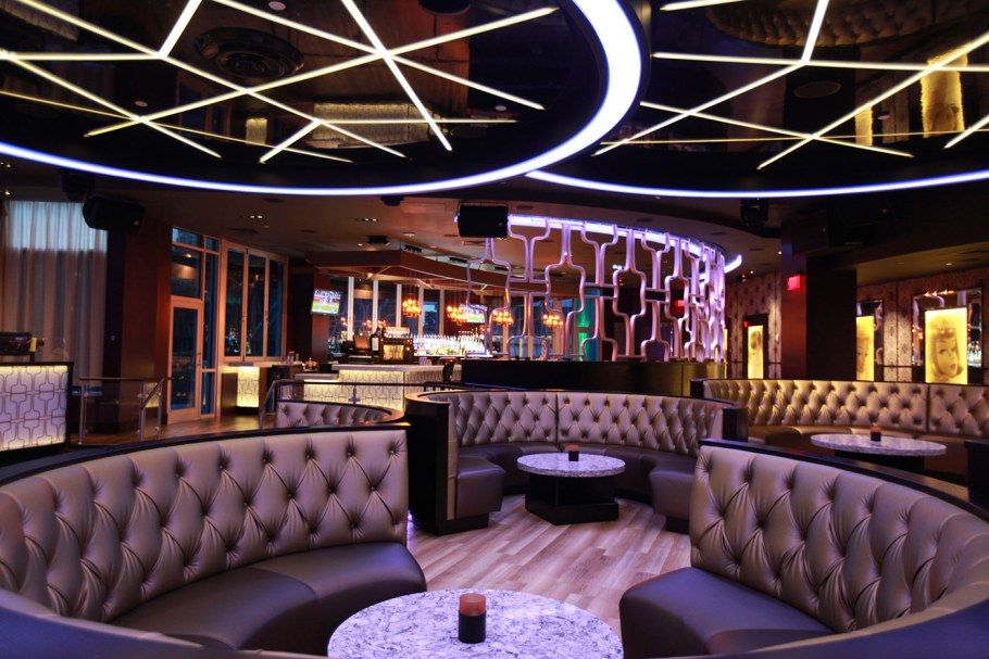 Что такое Лоунге бар