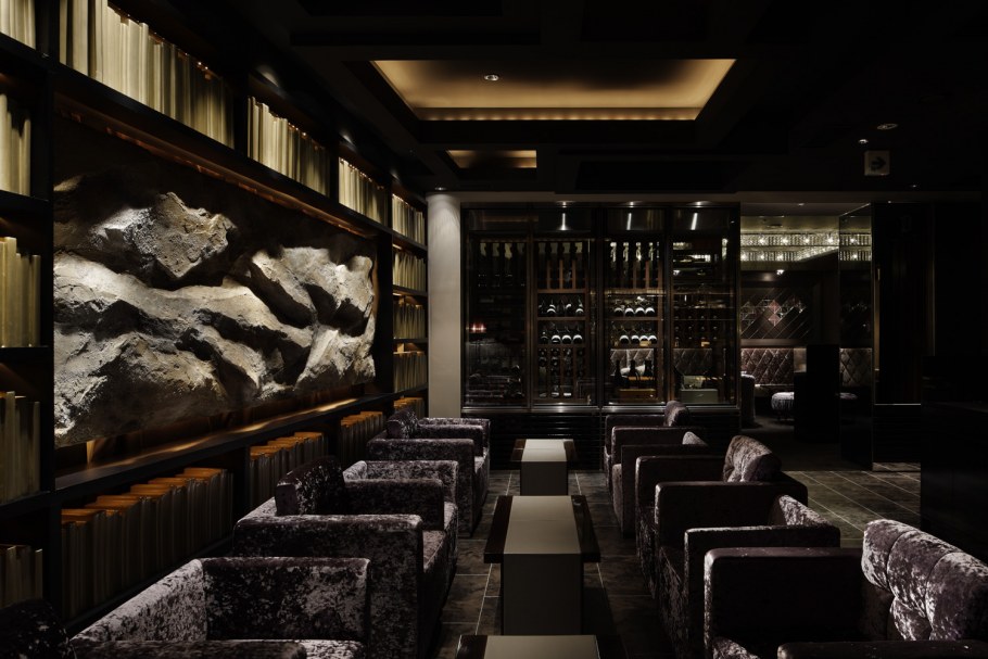 Освещение в английском баре