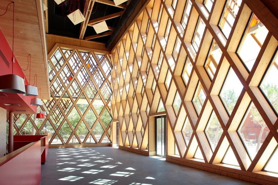 Театр Jean-Claude carriere в Монпелье.