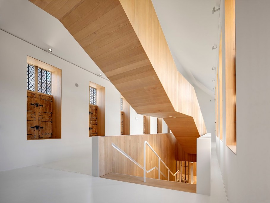 Большепролетное Общественное здание