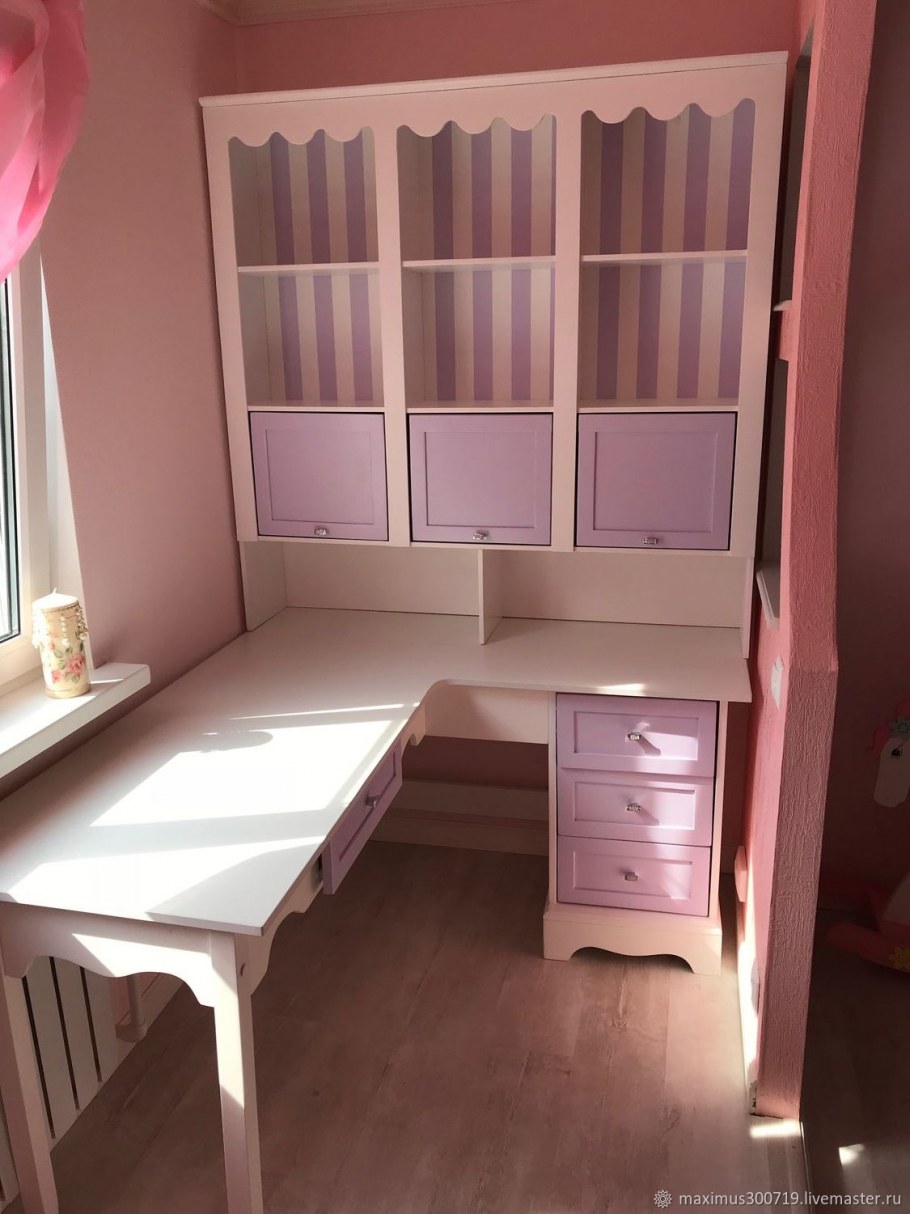 Детская с угловым столом