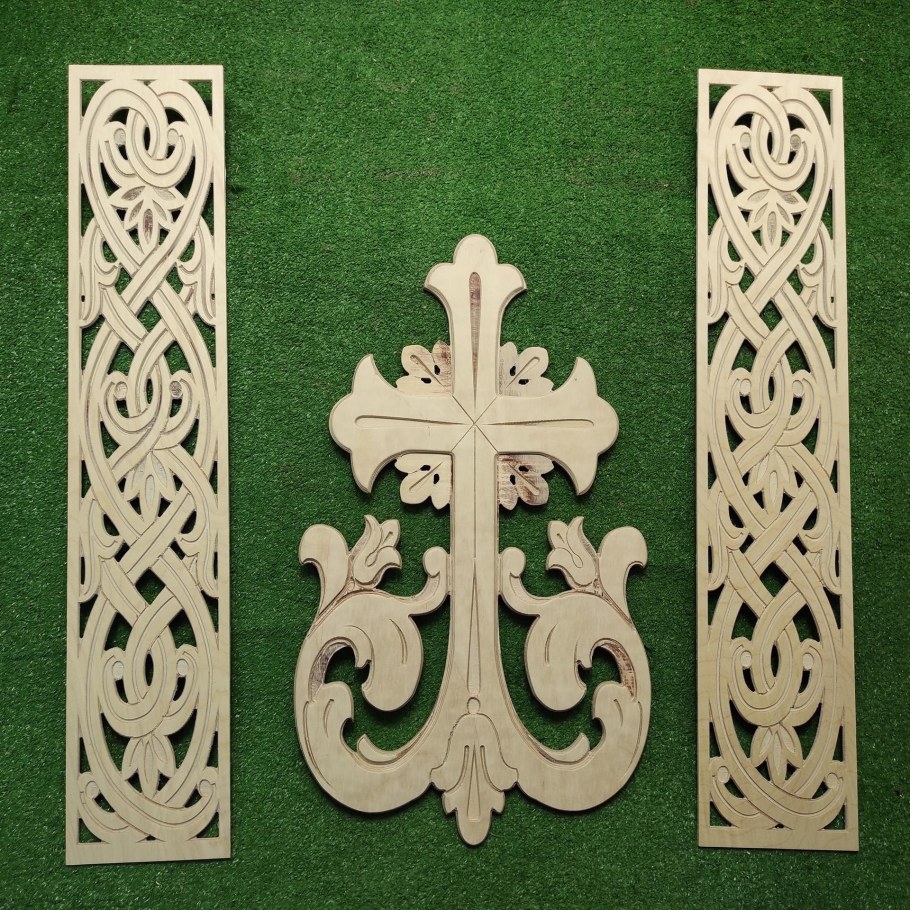 Резные полки