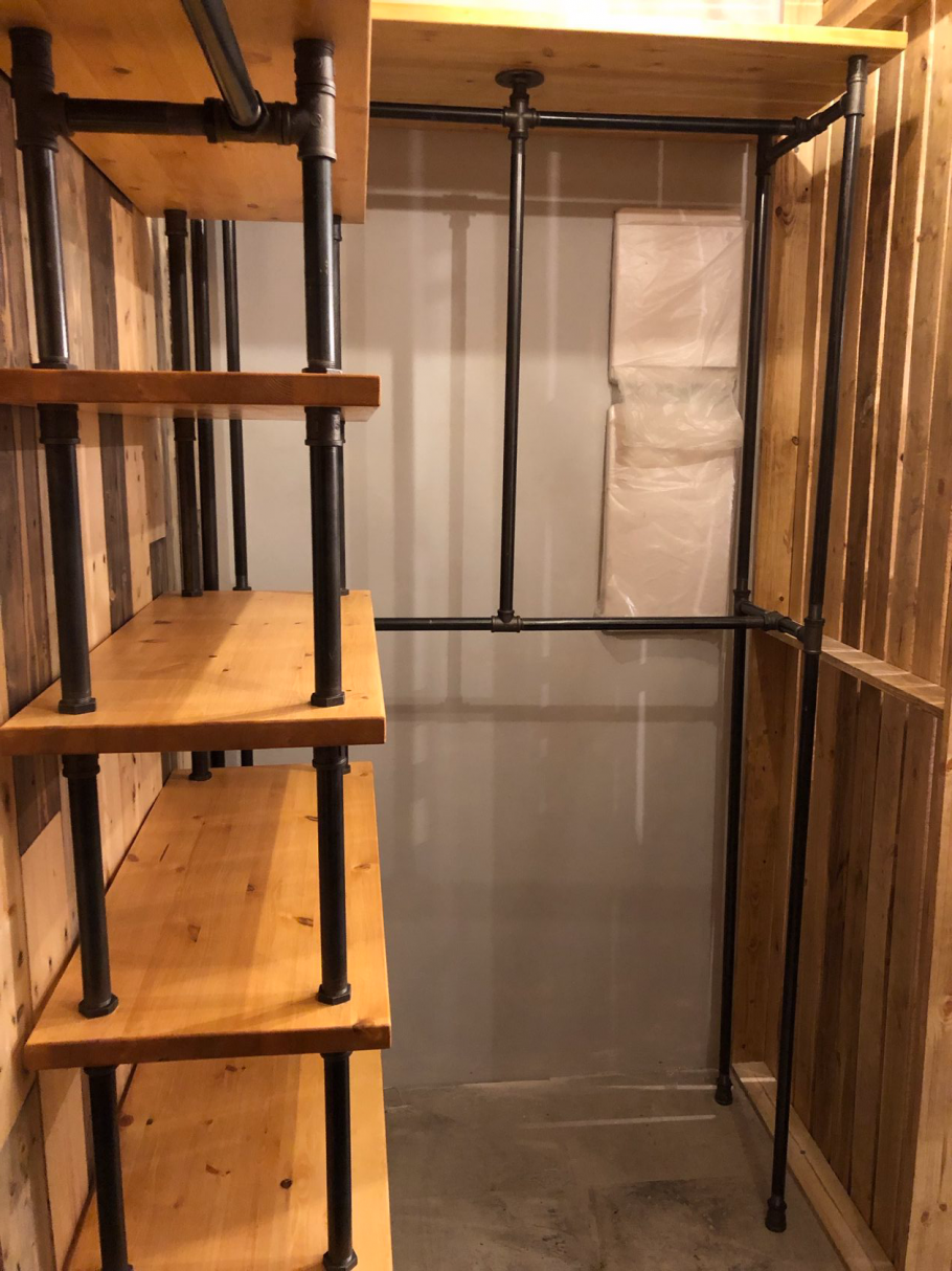 Гардеробная из профильной трубы